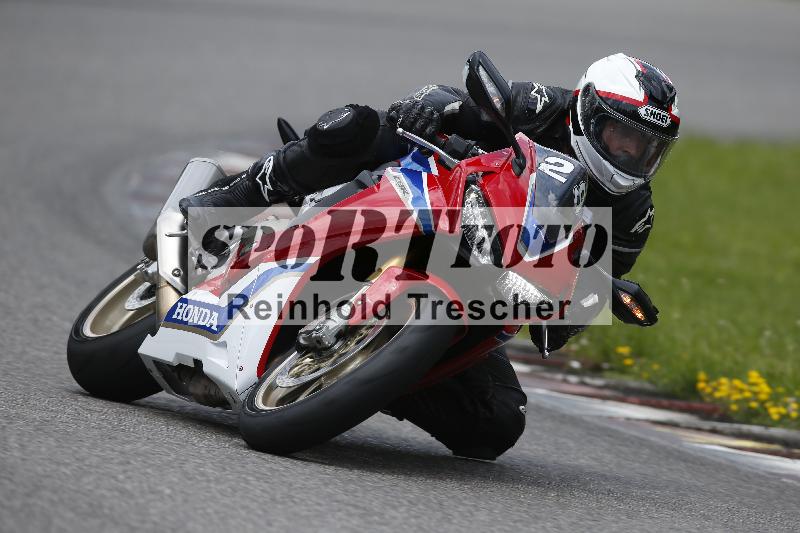 /Archiv-2024/29 12.06.2024 MOTO.CH Track Day ADR/Gruppe gelb/29